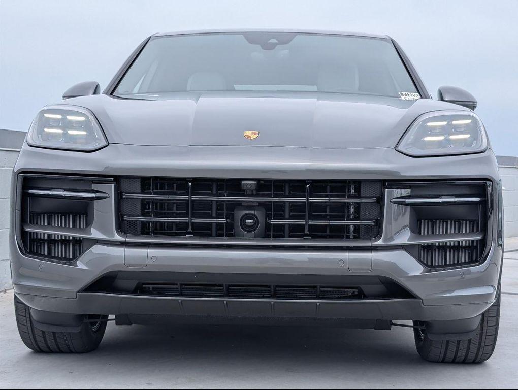 new 2025 Porsche Cayenne car