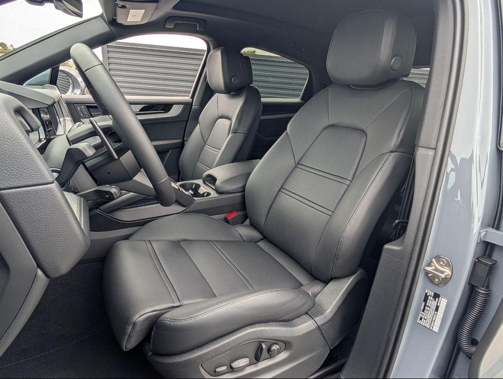 new 2025 Porsche Cayenne car, priced at $108,075