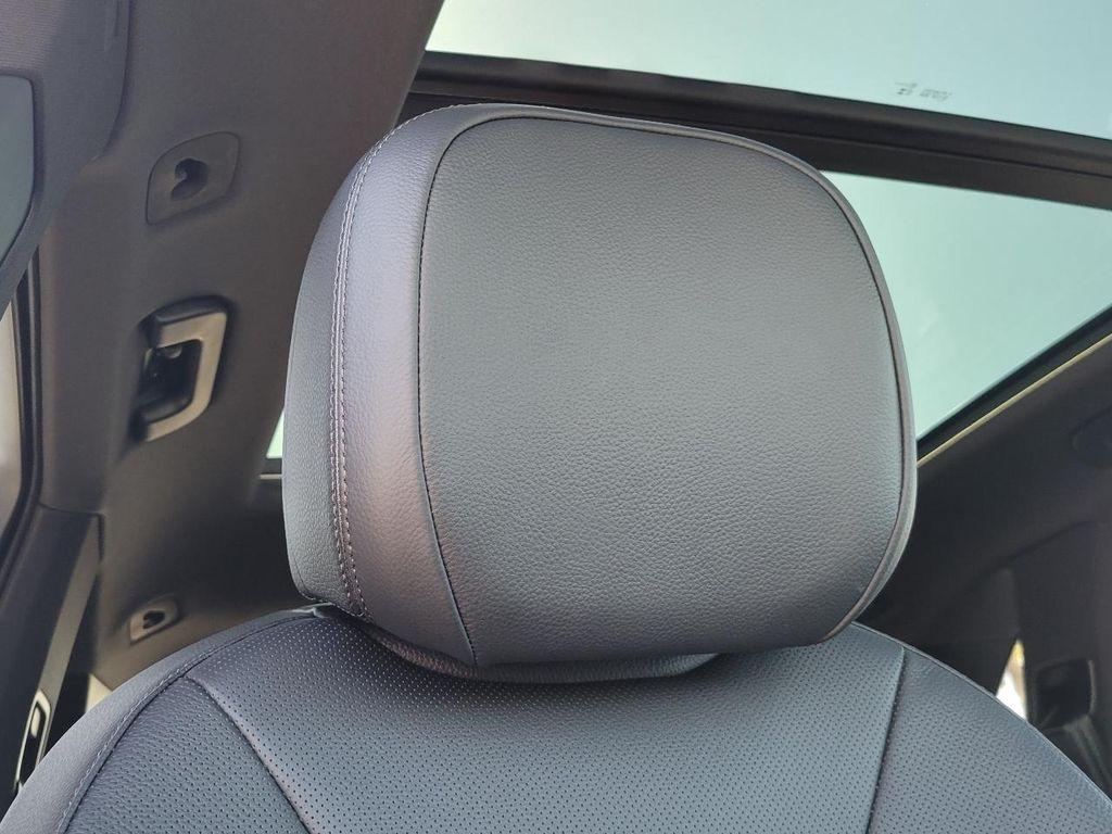new 2025 Porsche Cayenne car