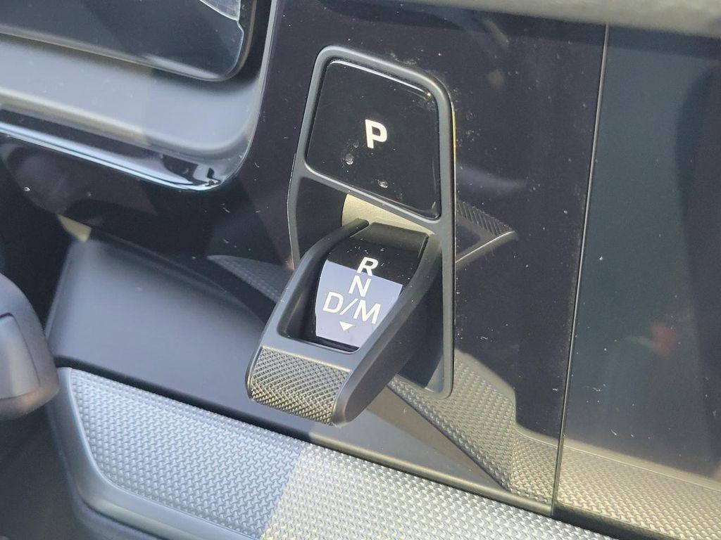 new 2025 Porsche Cayenne car
