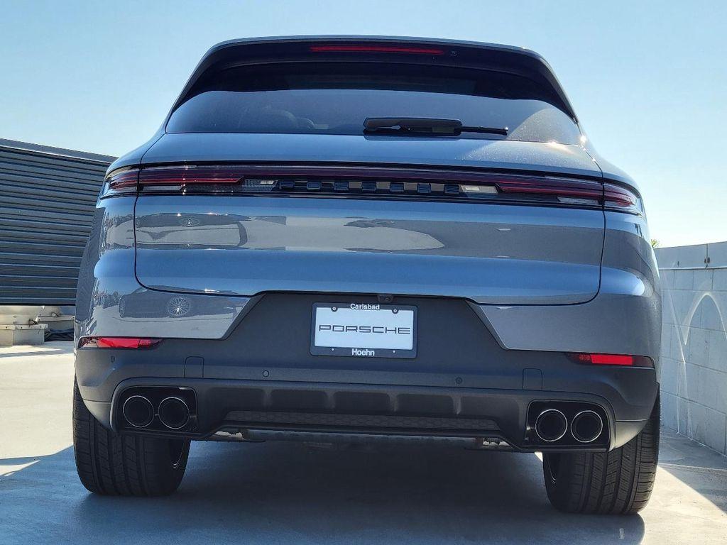 new 2025 Porsche Cayenne car