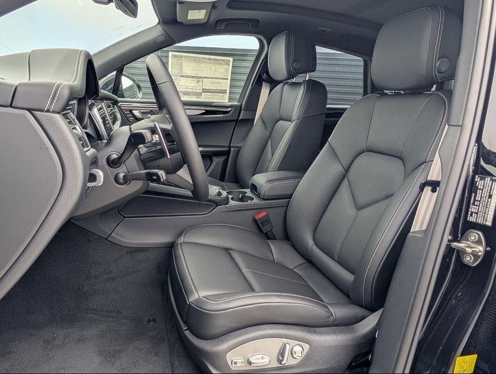 new 2025 Porsche Macan car