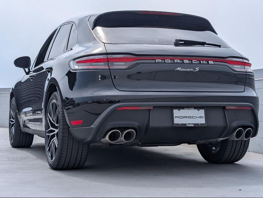 new 2025 Porsche Macan car