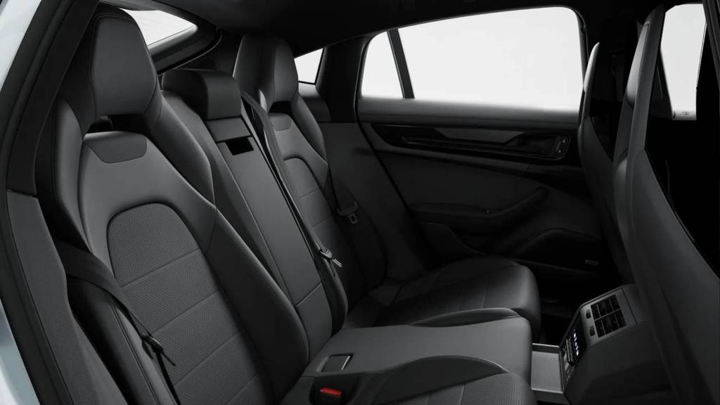 new 2026 Porsche Panamera car, priced at $131,320