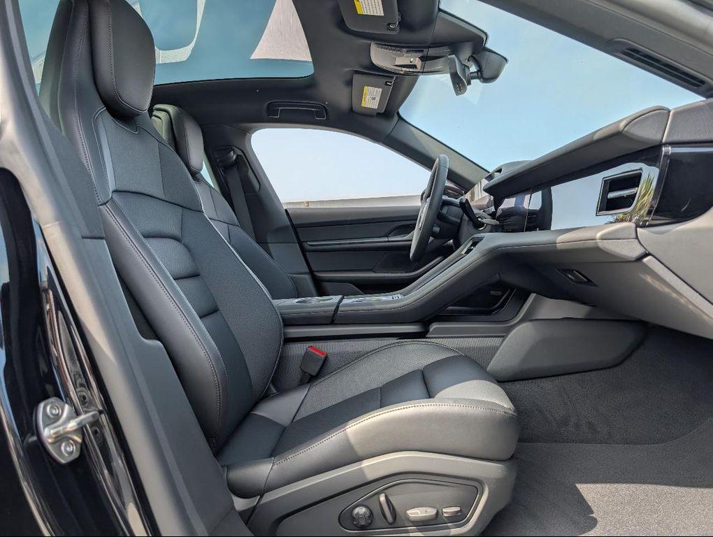 new 2025 Porsche Taycan car