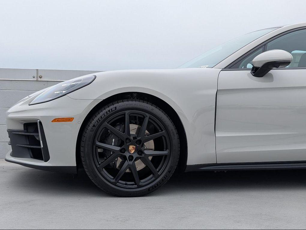 new 2025 Porsche Panamera car, priced at $128,095