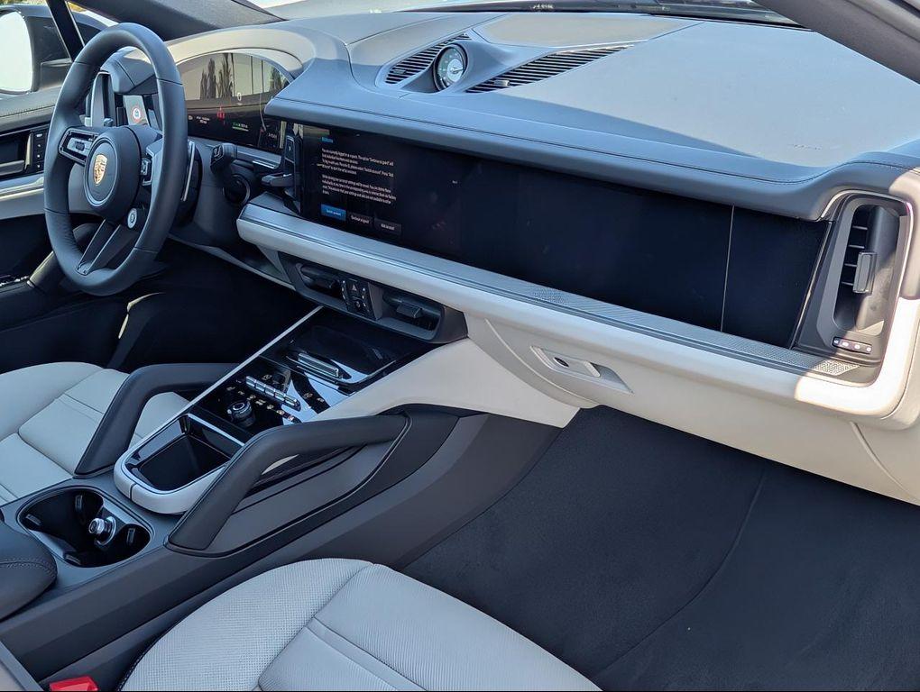 new 2025 Porsche Cayenne car