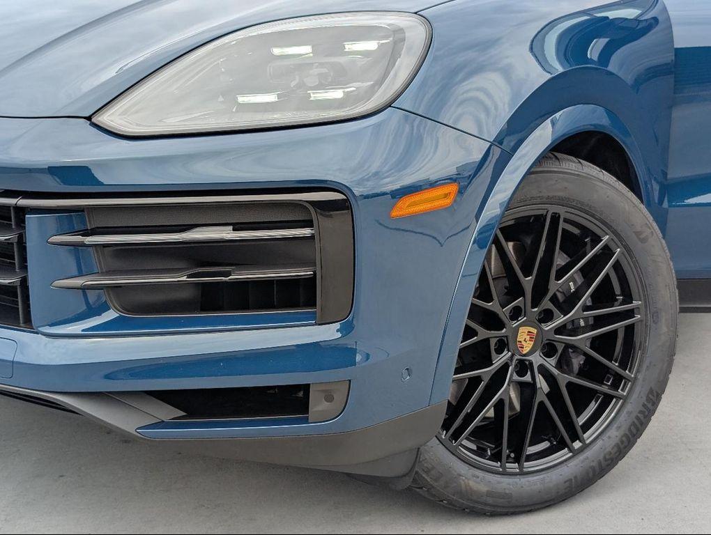 used 2024 Porsche Cayenne car, priced at $75,900