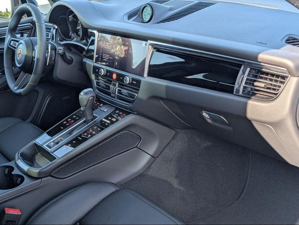 new 2026 Porsche Macan car