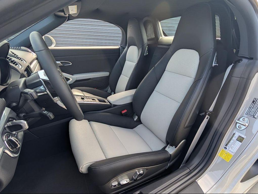 new 2025 Porsche 718 Boxster car