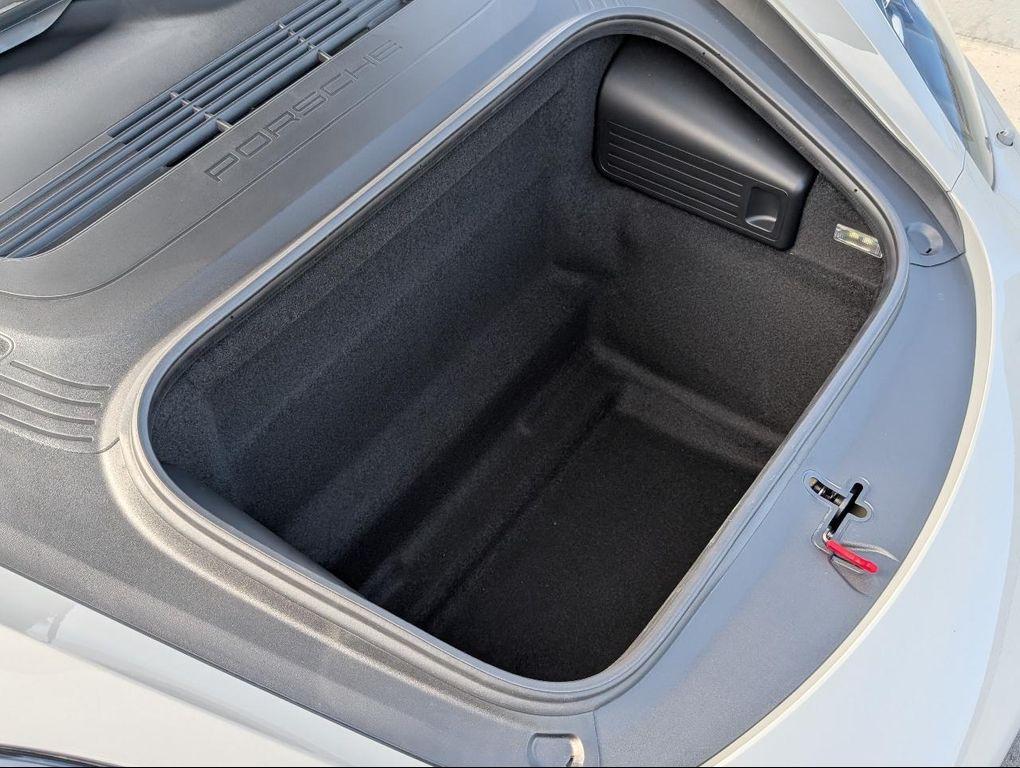 new 2025 Porsche 718 Boxster car