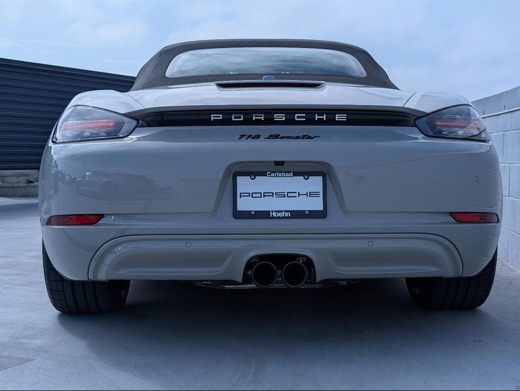 new 2025 Porsche 718 Boxster car