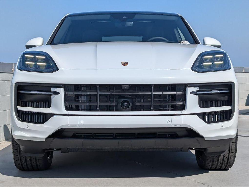 new 2025 Porsche Cayenne car, priced at $109,225