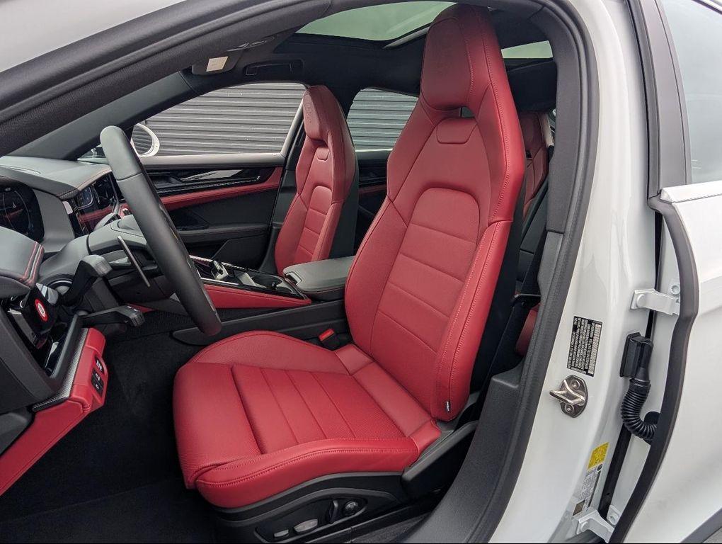 new 2025 Porsche Panamera car