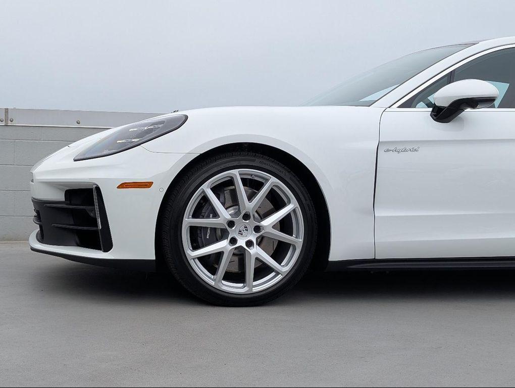 new 2025 Porsche Panamera car