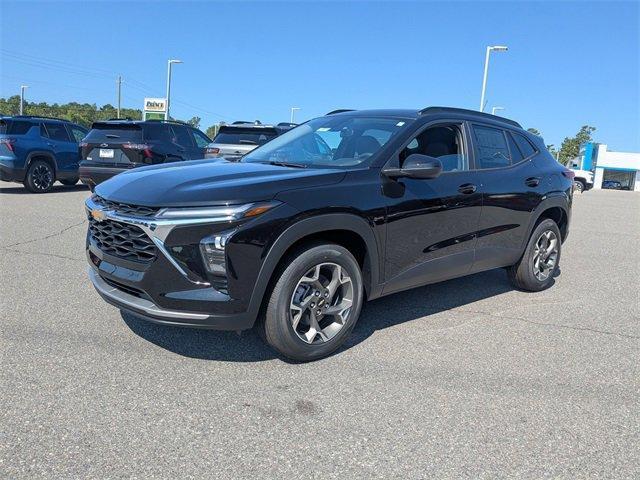 new 2025 Chevrolet Trax car, priced at $24,358