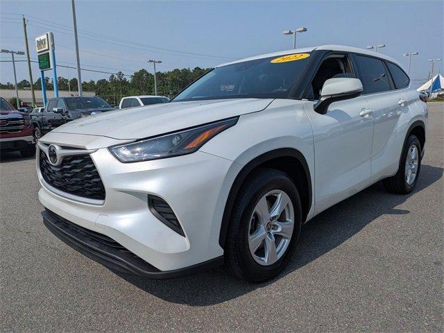used 2022 Toyota Highlander car, priced at $26,900