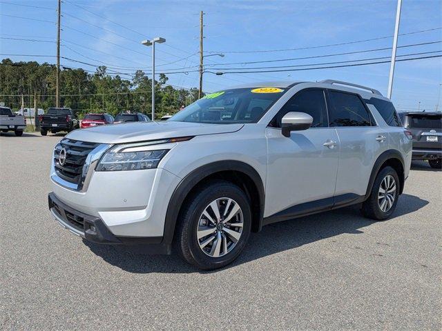 used 2022 Nissan Pathfinder car, priced at $23,900