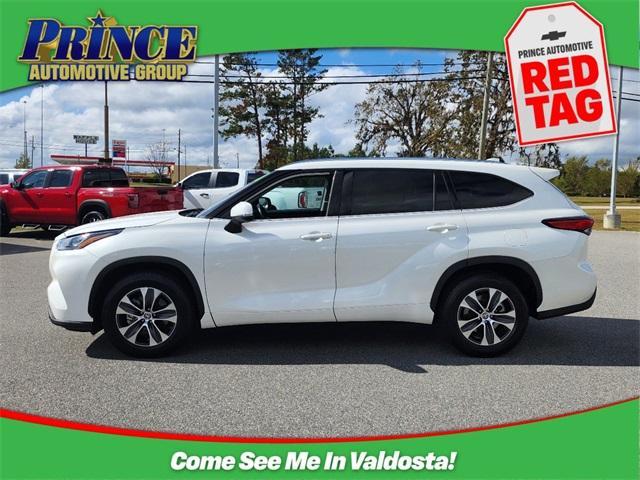 used 2020 Toyota Highlander car, priced at $25,975