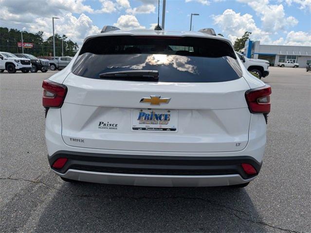 new 2025 Chevrolet Trax car, priced at $24,358