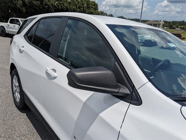 new 2024 Chevrolet Equinox car, priced at $28,160