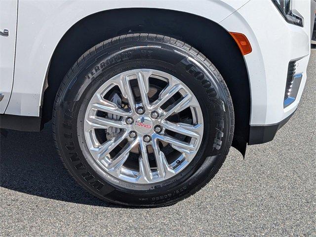 used 2022 GMC Yukon XL car, priced at $48,900