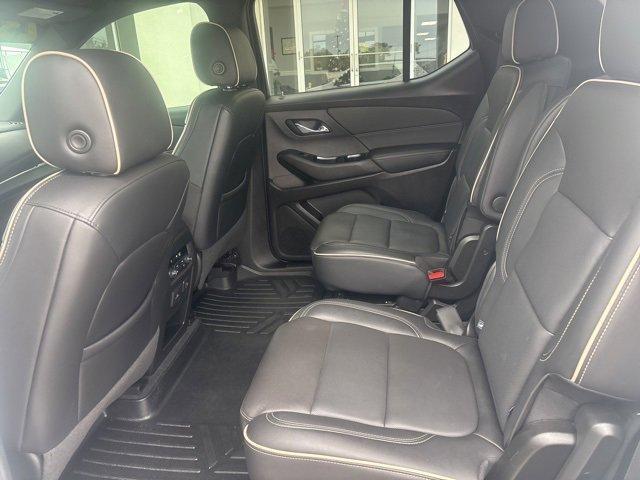 used 2023 Chevrolet Traverse car, priced at $34,392