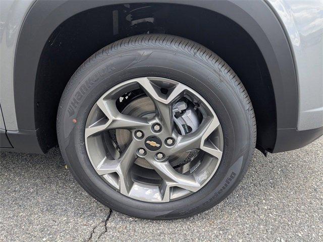 new 2025 Chevrolet Trax car, priced at $24,372
