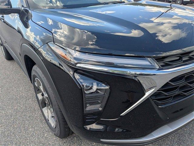 new 2025 Chevrolet Trax car, priced at $24,372