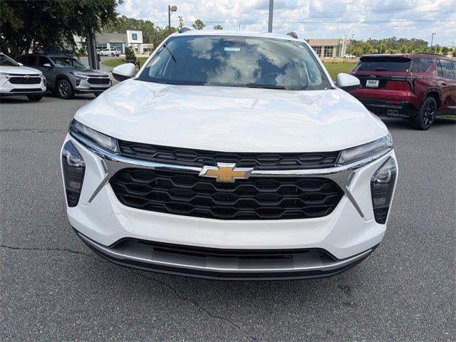 new 2025 Chevrolet Trax car, priced at $24,372