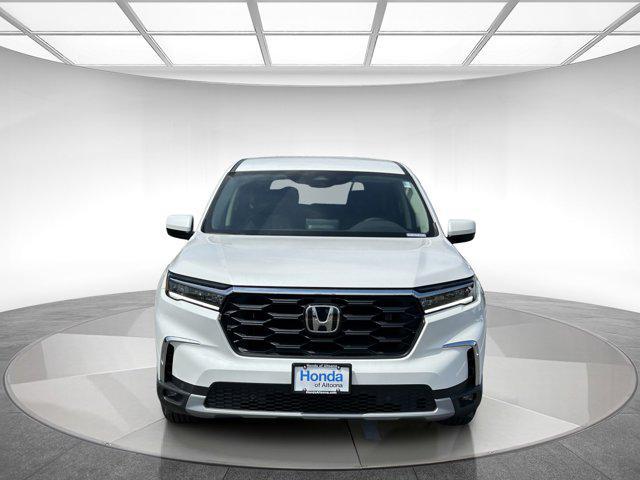 new 2025 Honda Pilot car, priced at $47,769