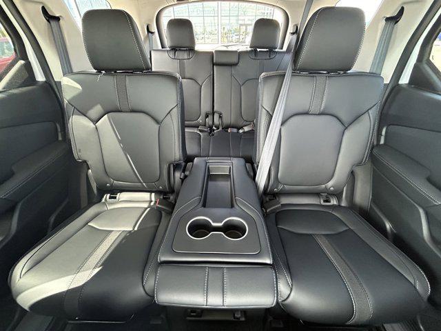 new 2025 Honda Pilot car, priced at $47,769