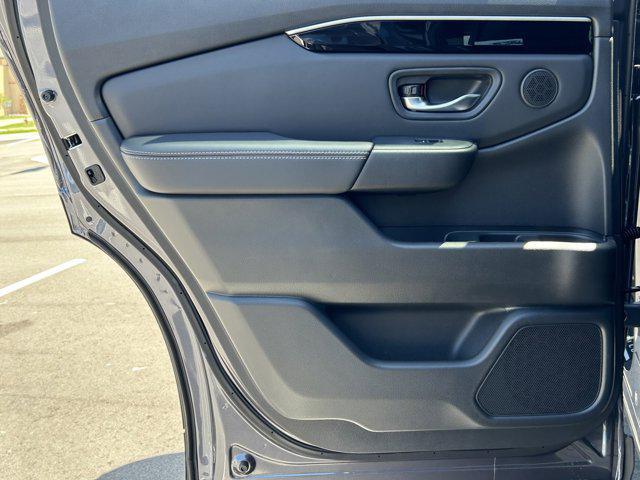new 2025 Honda Pilot car, priced at $51,269