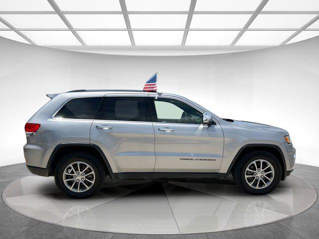 used 2018 Jeep Grand Cherokee car, priced at $15,895