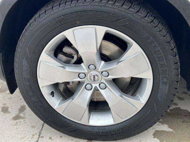 used 2022 Volvo XC40 car, priced at $23,695
