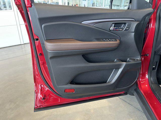 new 2025 Honda Ridgeline car, priced at $45,104