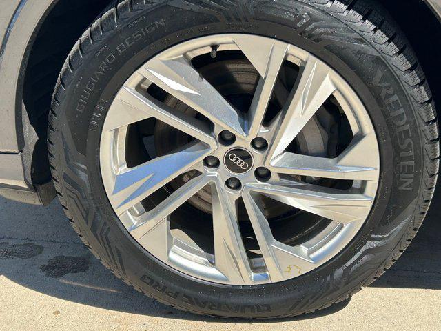 used 2021 Audi Q7 car, priced at $35,874