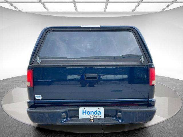 used 2003 Chevrolet S-10 car, priced at $7,595