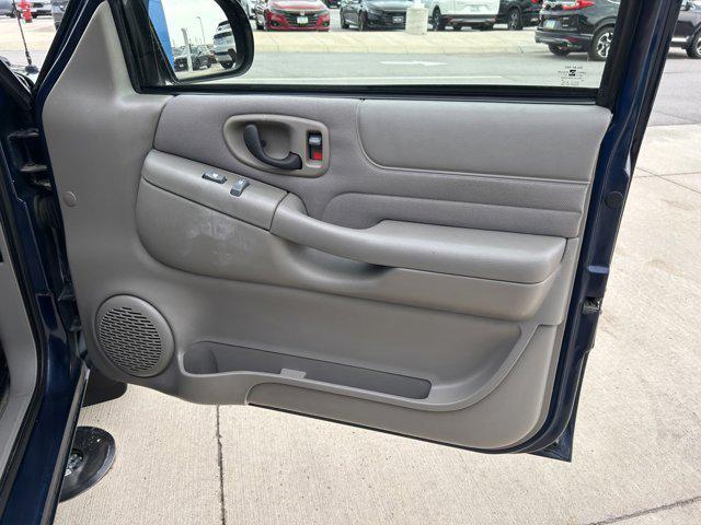 used 2003 Chevrolet S-10 car, priced at $7,595