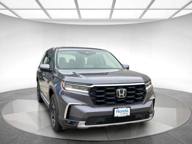 new 2025 Honda Pilot car, priced at $49,414