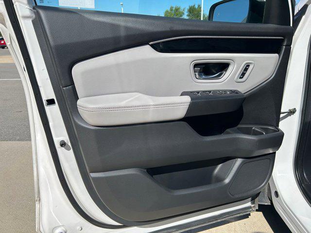 used 2023 Honda Pilot car, priced at $41,875