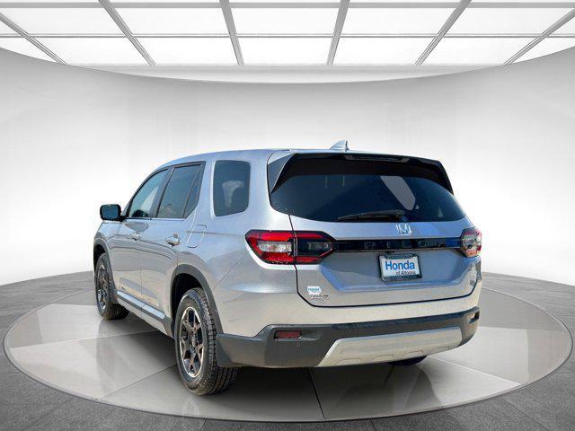 new 2025 Honda Pilot car, priced at $49,469
