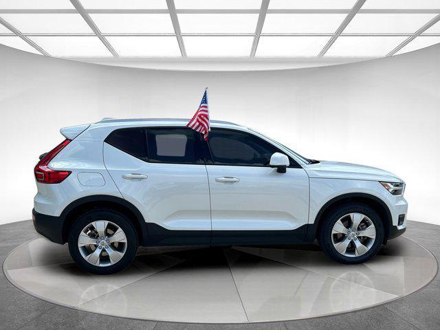 used 2022 Volvo XC40 car, priced at $22,701