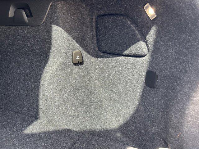 used 2022 Volvo XC40 car, priced at $25,750