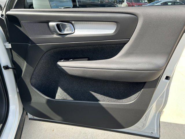 used 2022 Volvo XC40 car, priced at $25,750