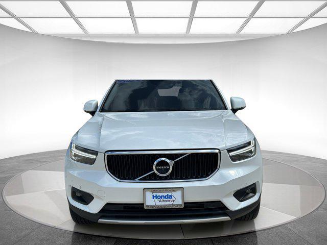 used 2022 Volvo XC40 car, priced at $25,750