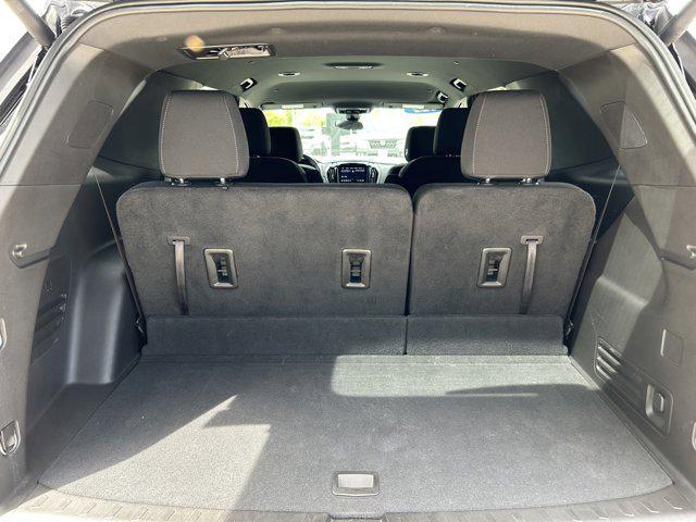 used 2022 Chevrolet Traverse car, priced at $29,880