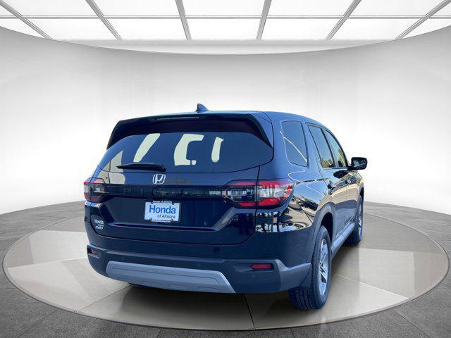new 2025 Honda Pilot car, priced at $49,249