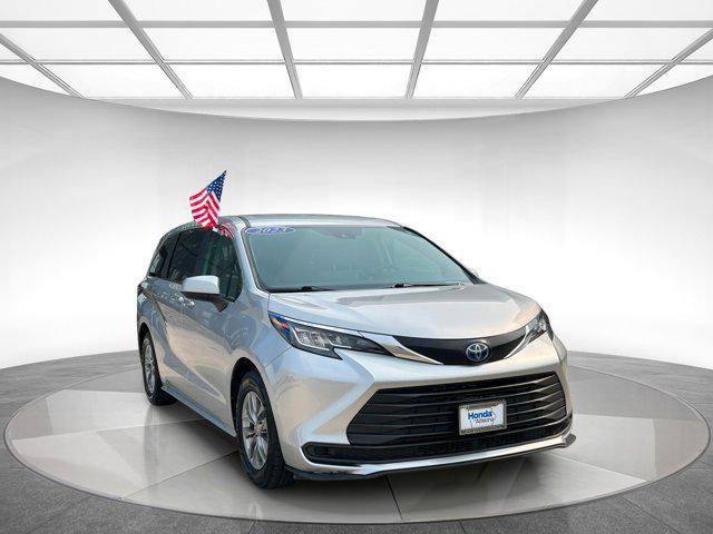 used 2023 Toyota Sienna car, priced at $35,795