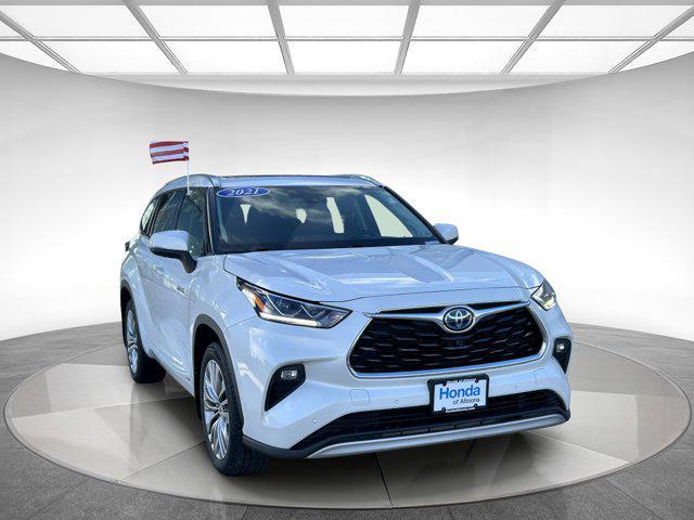 used 2021 Toyota Highlander Hybrid car, priced at $38,495